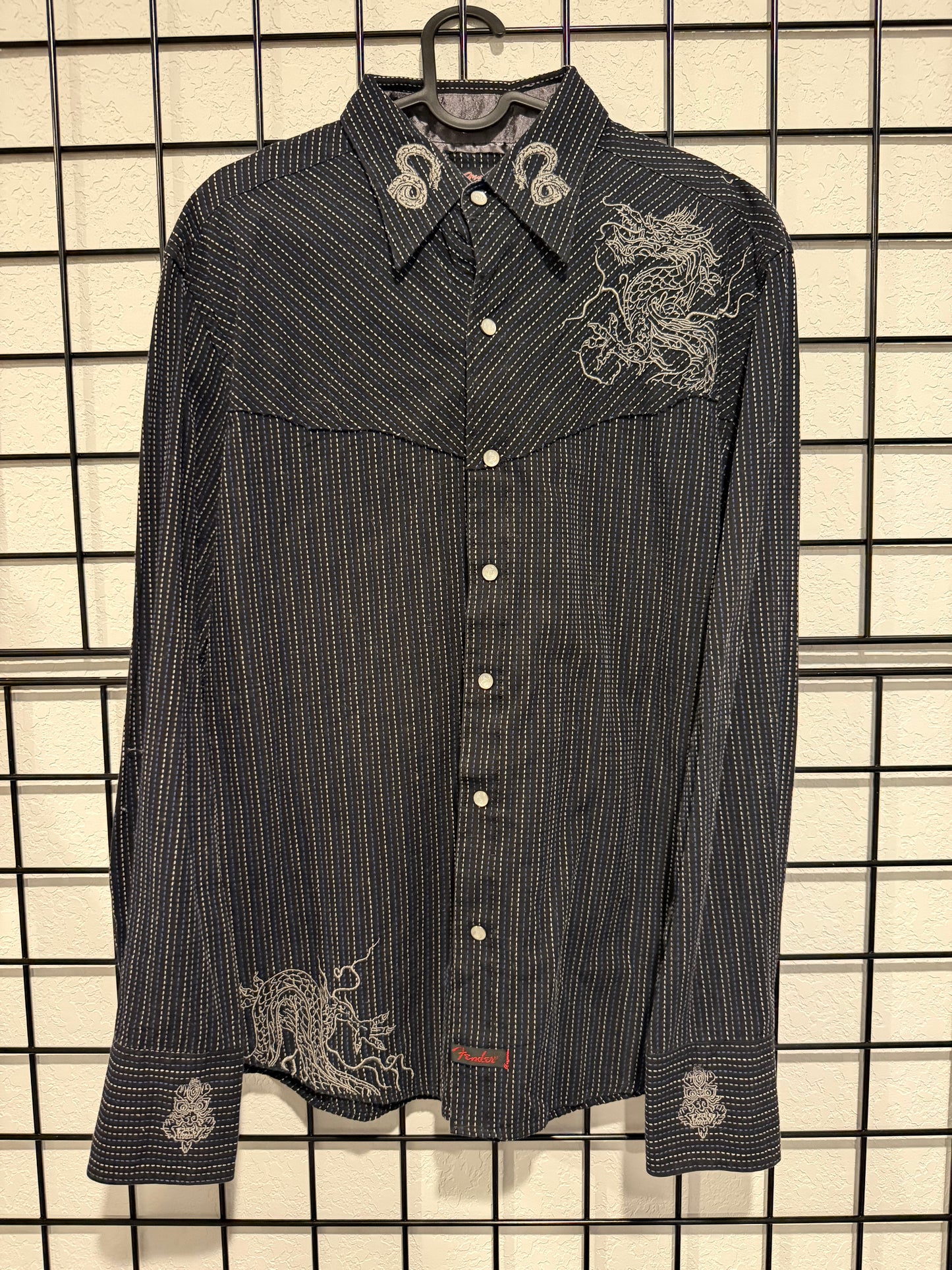 Fender Dragon button up Flannel - M