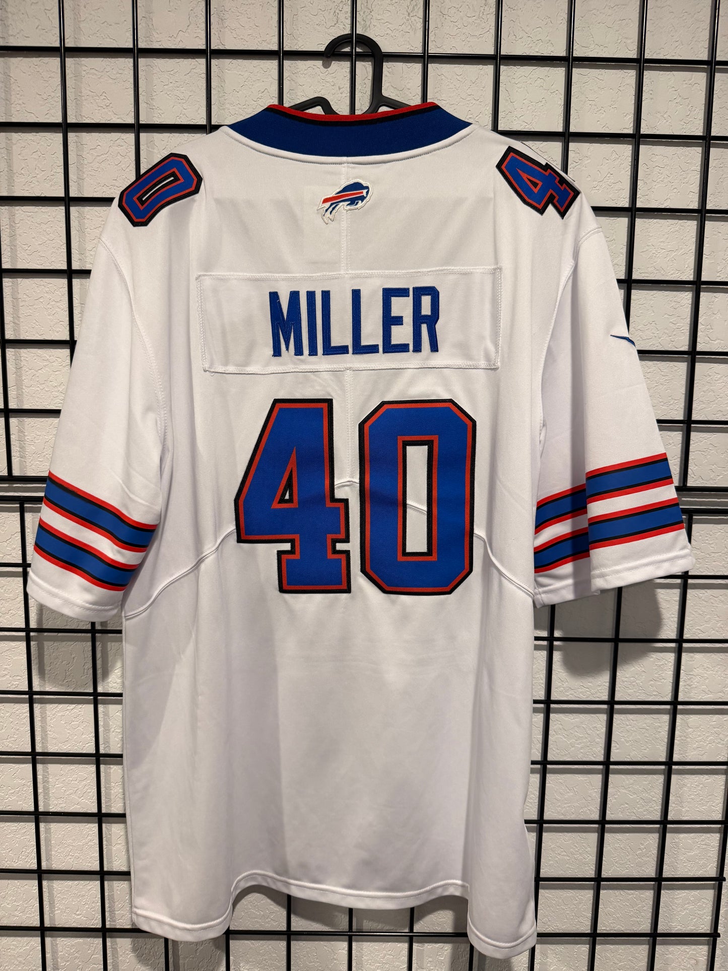 Buffalo Bills Von Miller #40 Jersey - Size 50/L