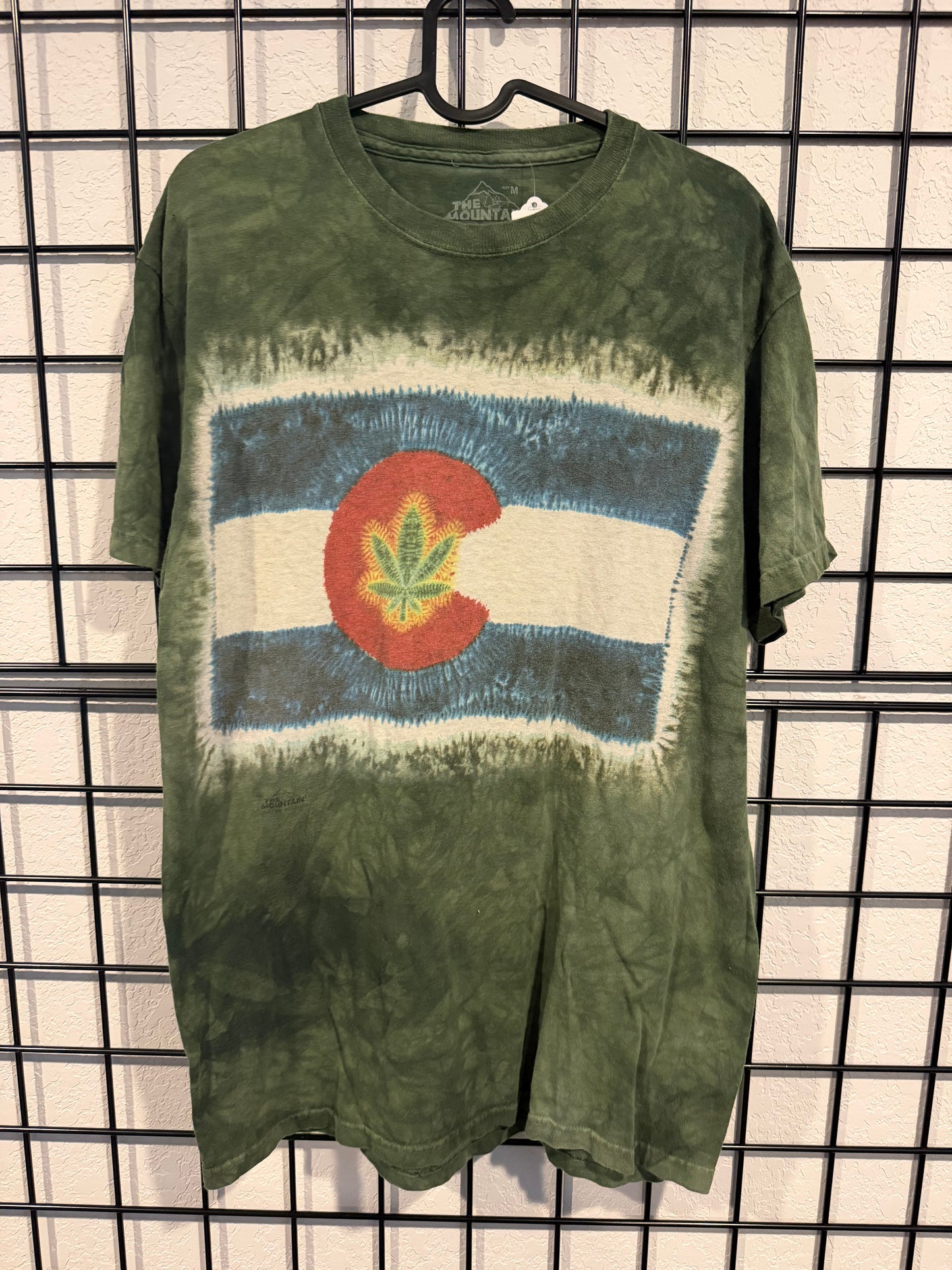 Tie Dye The Mountain Marijuana T-Shirt - M