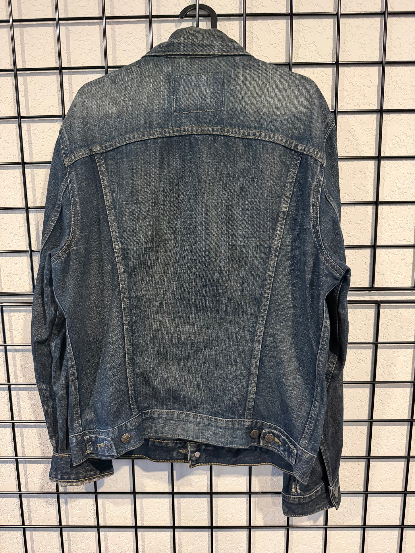 Levi Denim Trucker Jacket - M
