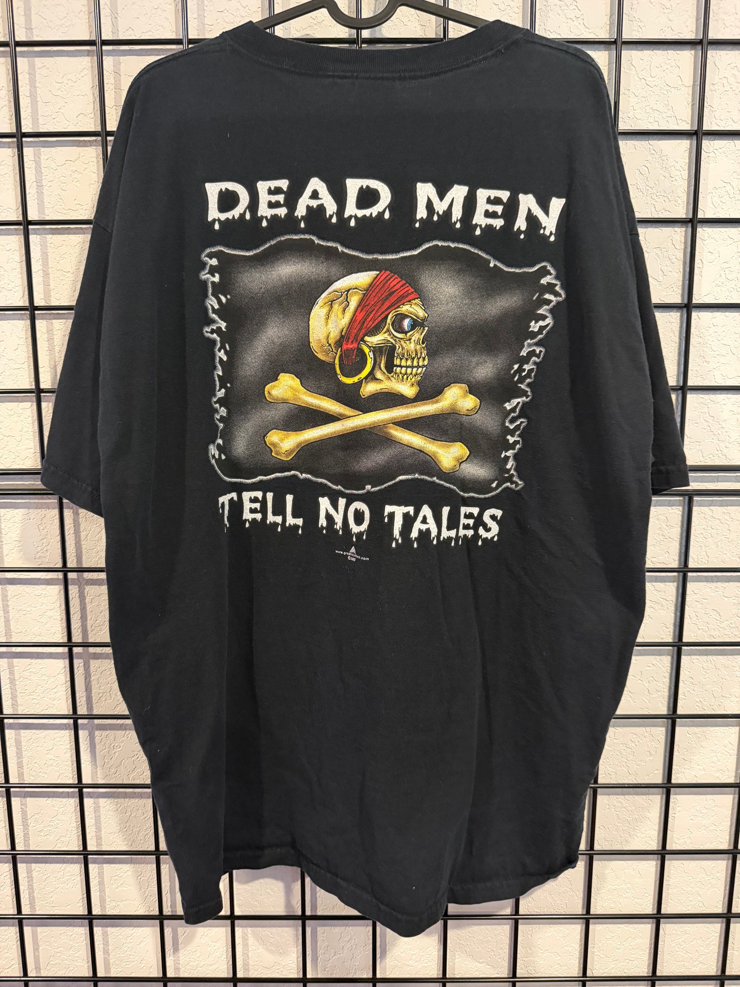 Dead Men Tell No Tales - XL