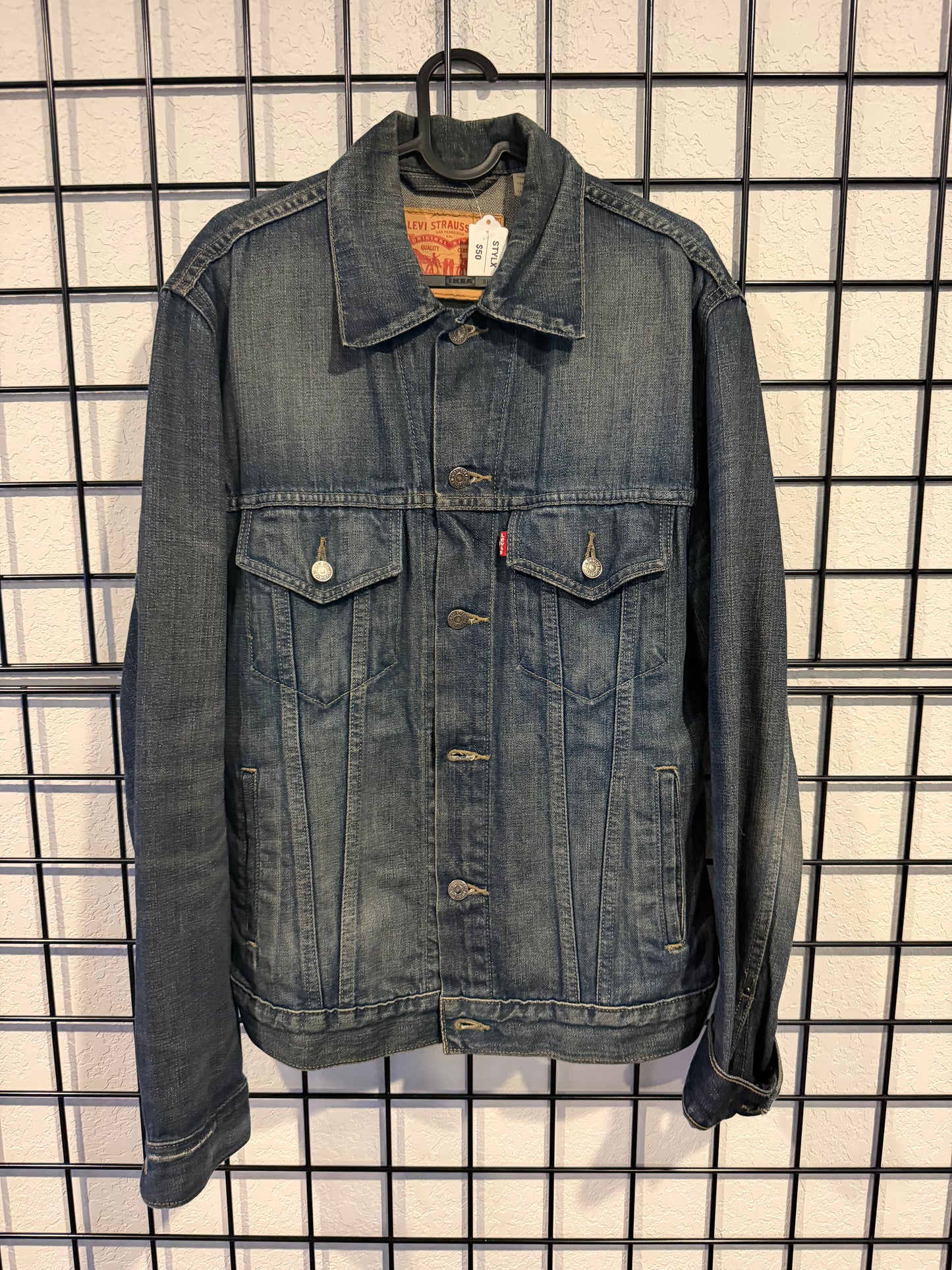 Levi Denim Trucker Jacket - M