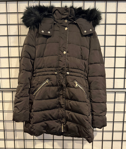 Zara Women's puffer coat with faux fur hood - M