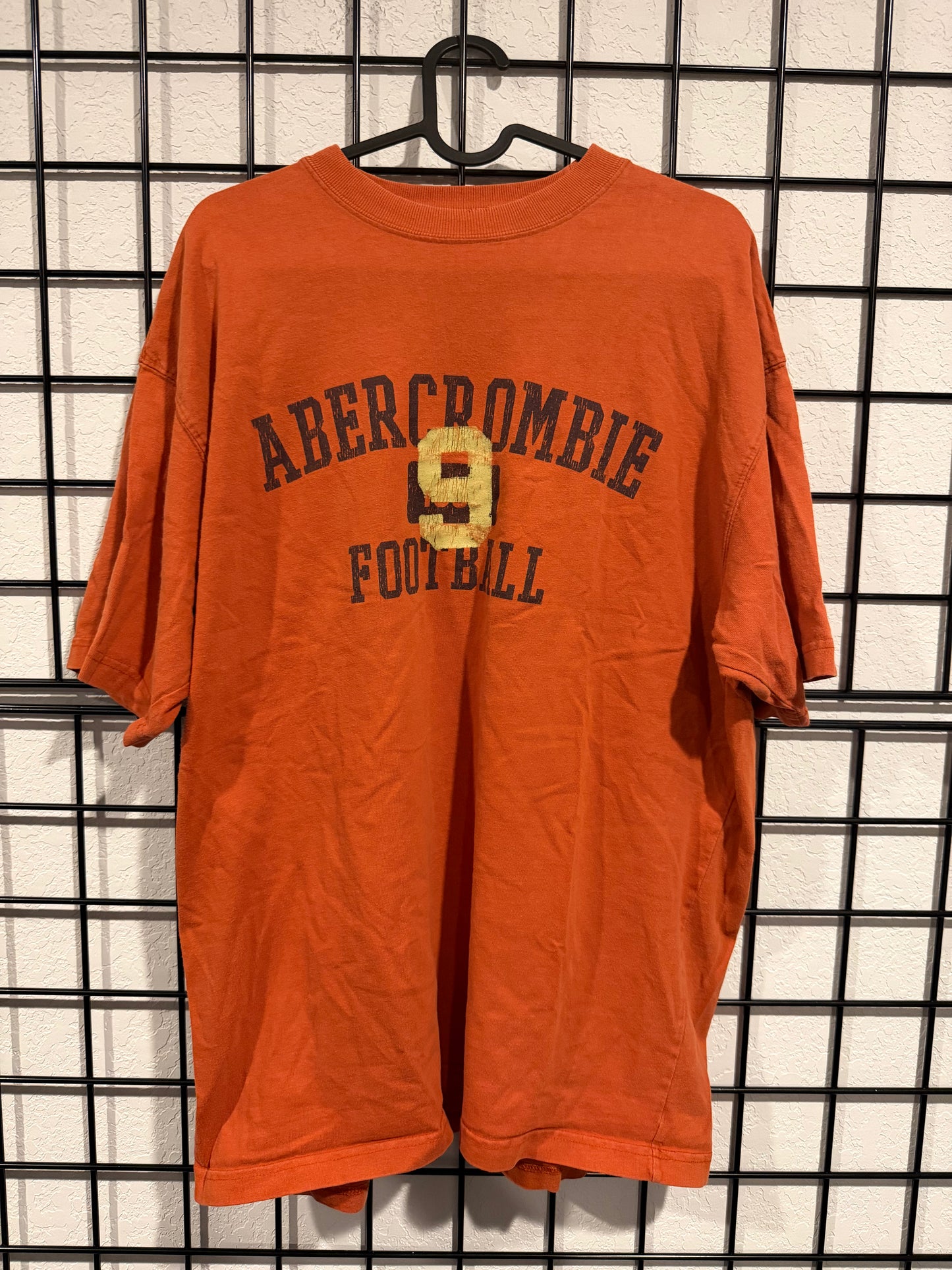 Y2K Abercrombie #9 T-Shirt - L