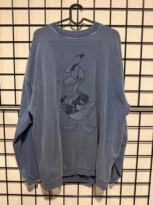 90's Donald Duck Disney Sweatshirt - L